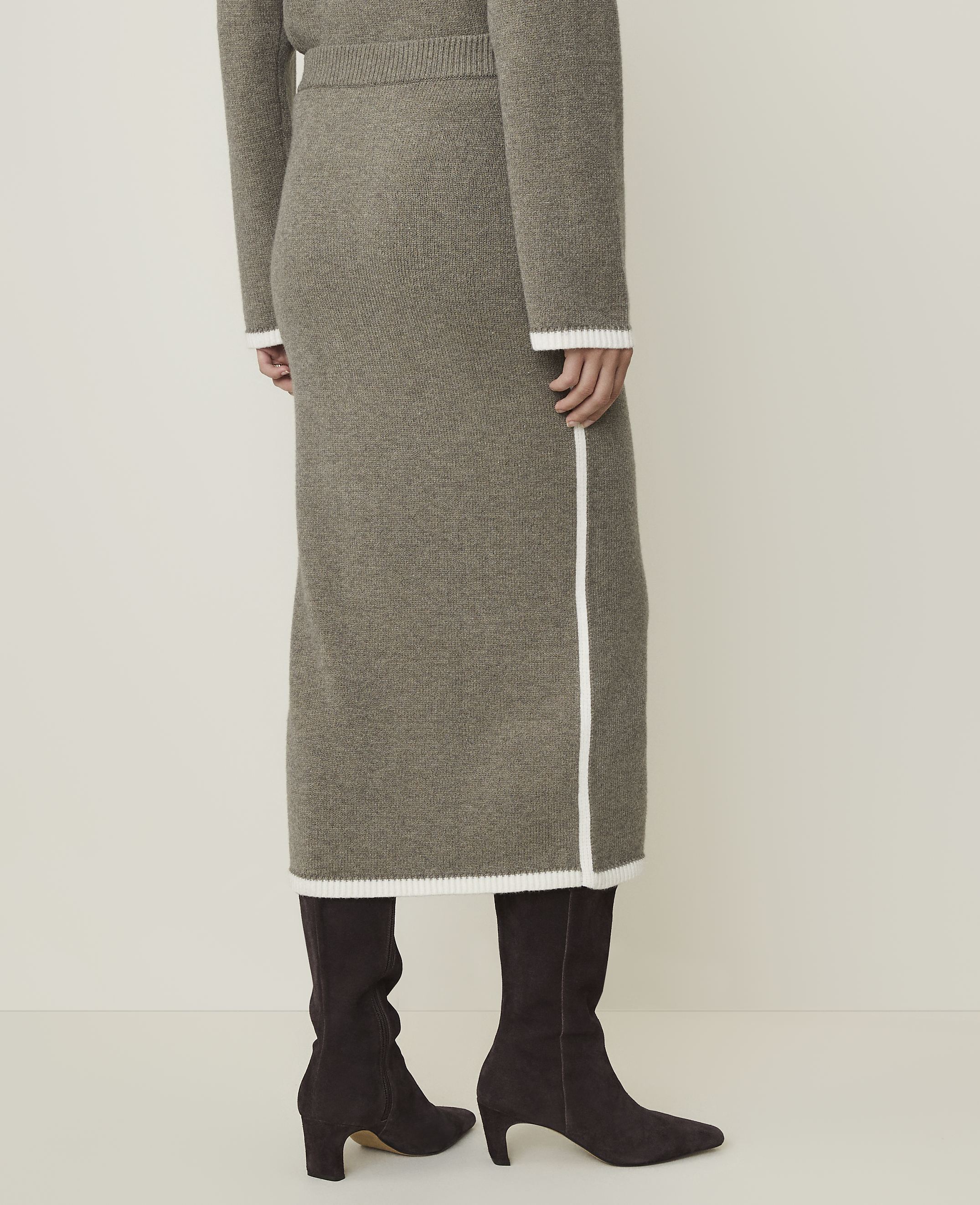 Weekend Midi Sweater Skirt - thumbnail 4