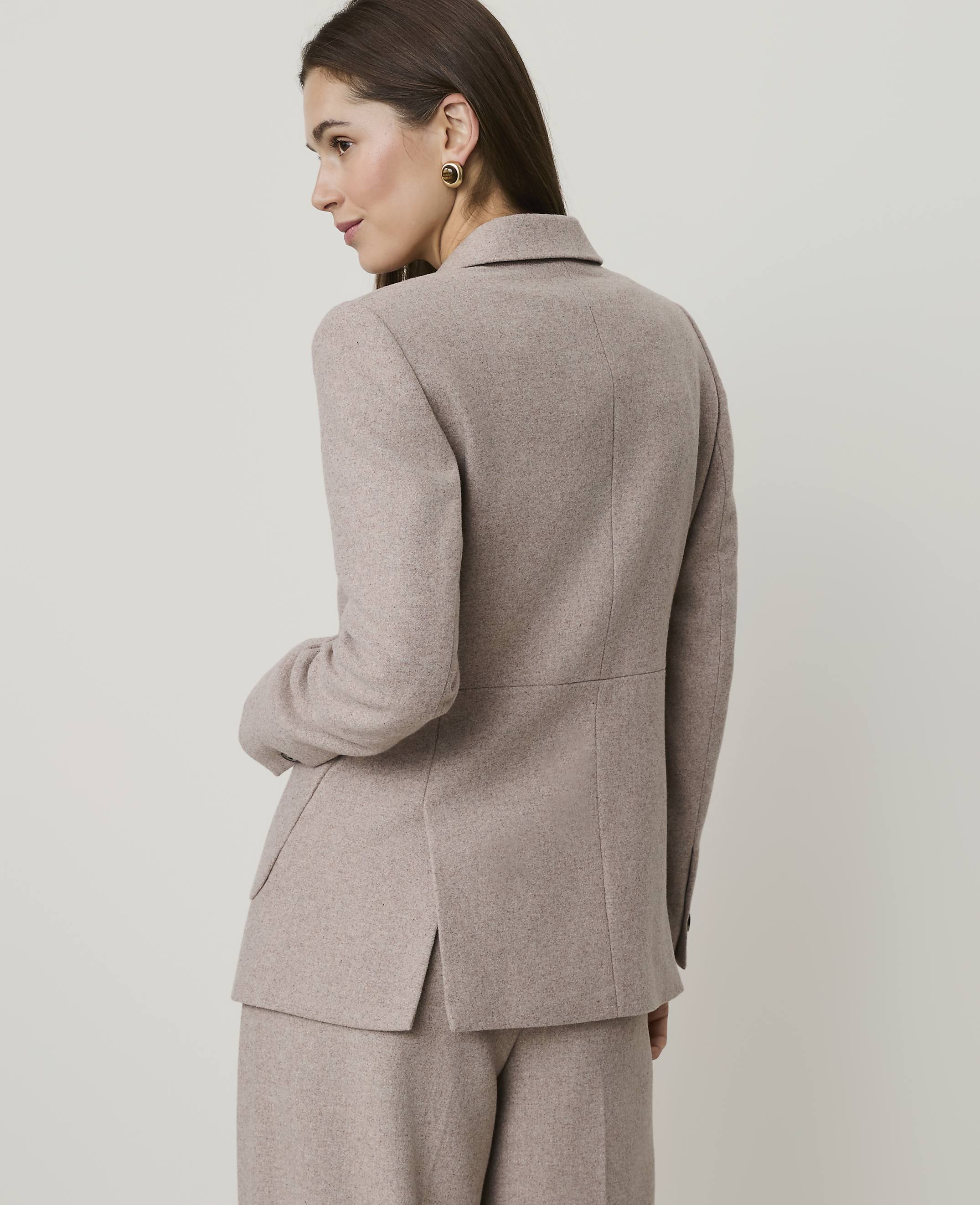 The Greenwich Blazer - thumbnail 3