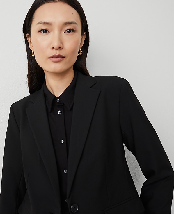The Notched Single Button Blazer in Seasonless Stretch