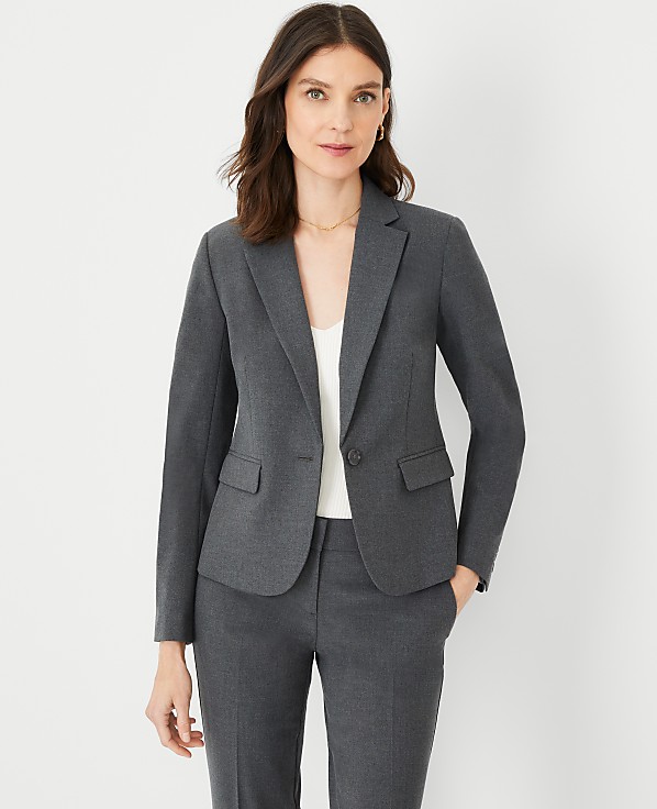 The Petite Notched Single Button Blazer in Seasonless Stretch