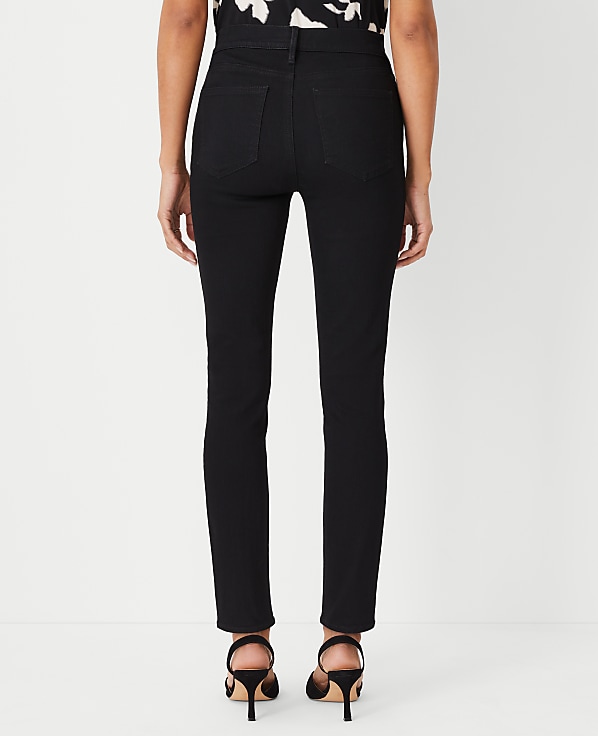 Petite Mid Rise Skinny Jeans in Light Wash Indigo - Curvy Fit