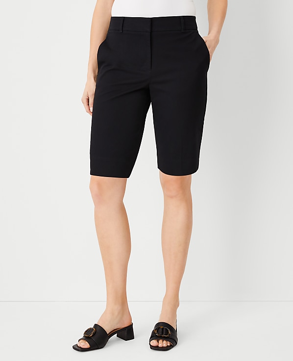 The Petite Boardwalk Short - Curvy Fit