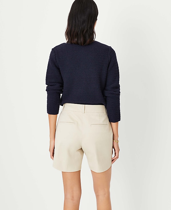 The Petite Mid Short