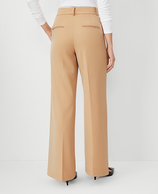 The Wide-Leg Pant
