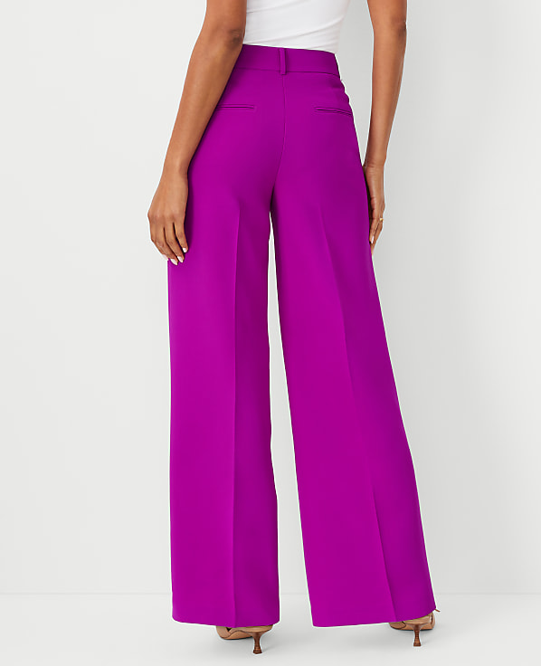 The Petite Wide Leg Pant in Crepe