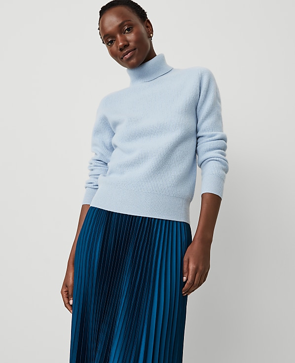 Cashmere Ribbed Turtleneck Sweater