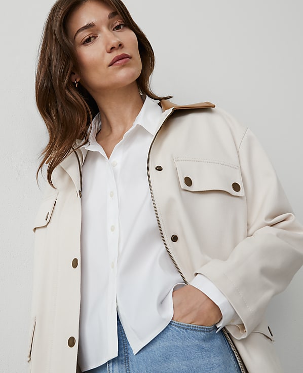 Weekend Collection Cropped Shirt
