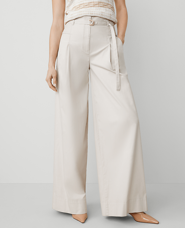 The Petite Statement Wide-Leg Pant