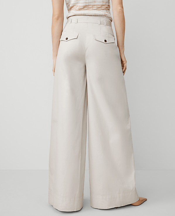 The Petite Statement Wide-Leg Pant