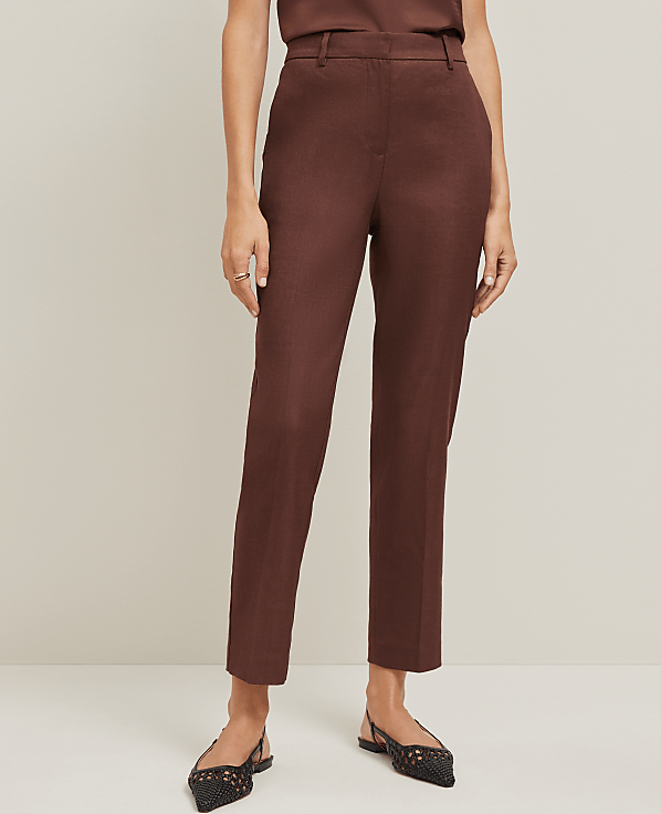 The Ankle Pant in Linen Blend &mdash; Curvy Fit