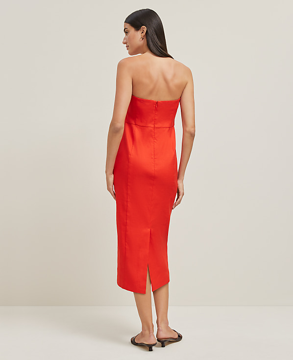 The Buttoned Strapless Dress in Linen Blend