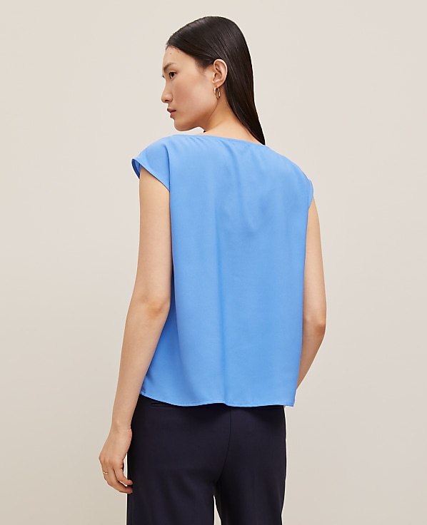 Sleeveless Crew Neck Top