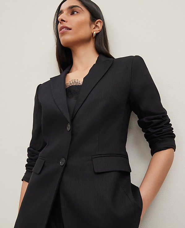 The Petite Notched Two Button Fitted Blazer in Linen Blend