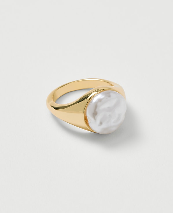 Freshwater Pearl Circle Ring