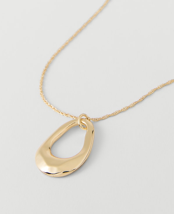 Open Oval Pendant Necklace