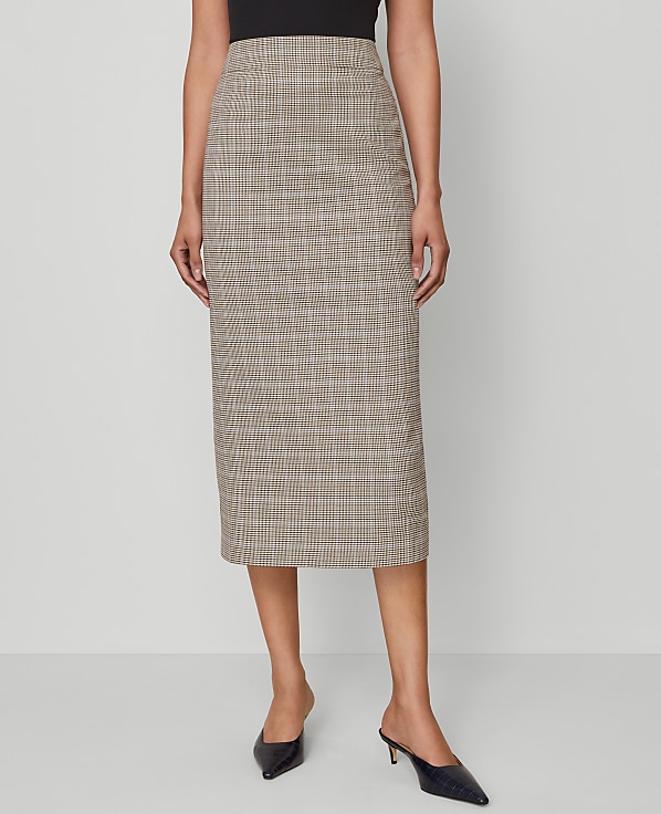 The Petite Clean Pencil Skirt in Plaid