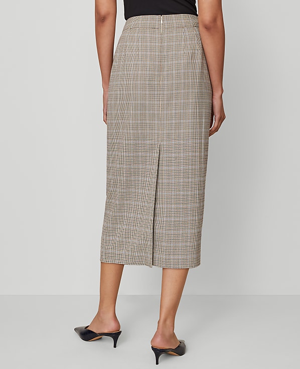 The Clean Pencil Skirt in Plaid