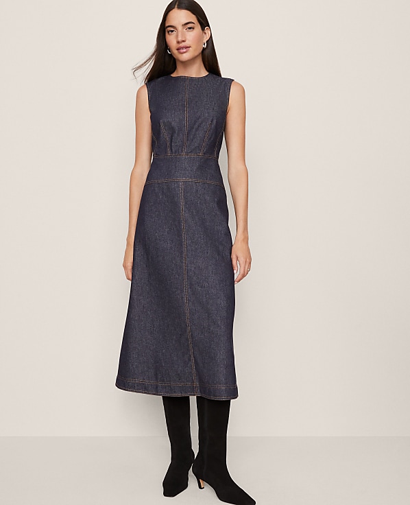 Weekend Crew Neck Flare Midi Dress