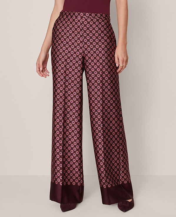 The Wide-Leg Pant in Satin Geo Print