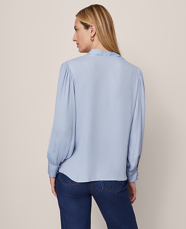 V-Neck Popover