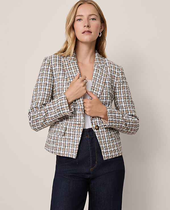 The Petite One Button Fitted Blazer in Tweed