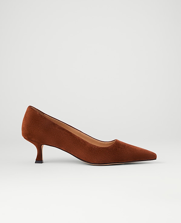Suede Nip Toe Kitten Heel Pump