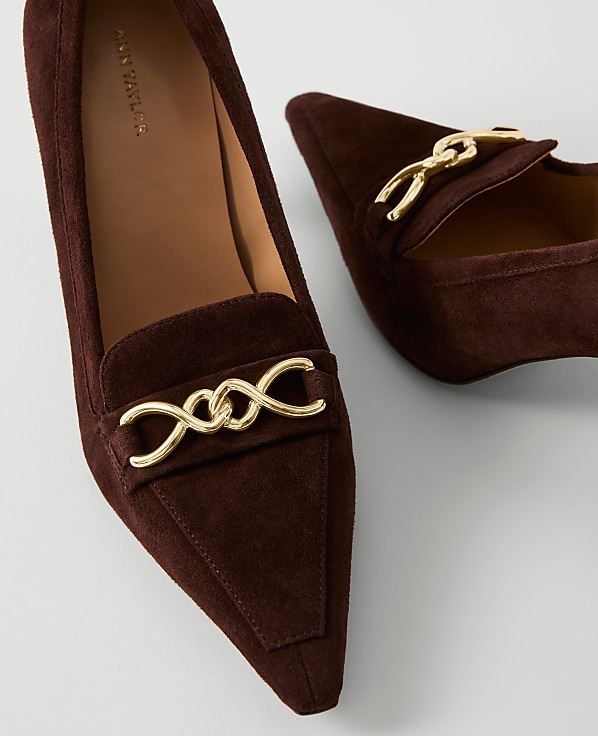 Chain Pointy Toe Suede Pump