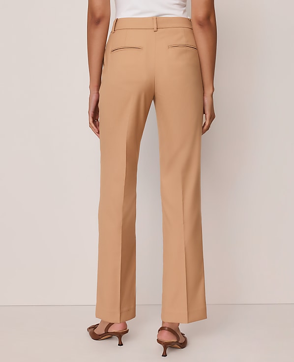 The Petite Straight Pant &mdash; Curvy Fit