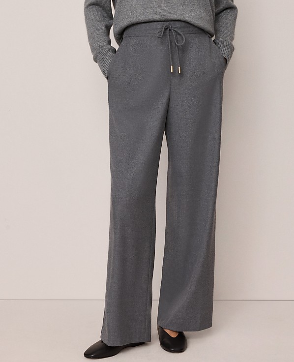 Weekend Wide-Leg Jogger Pant