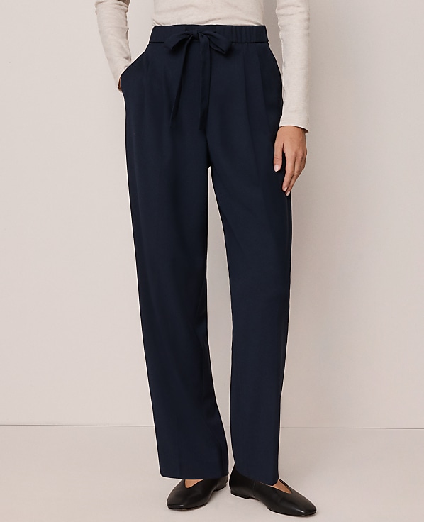 Weekend High Rise Tapered Pant