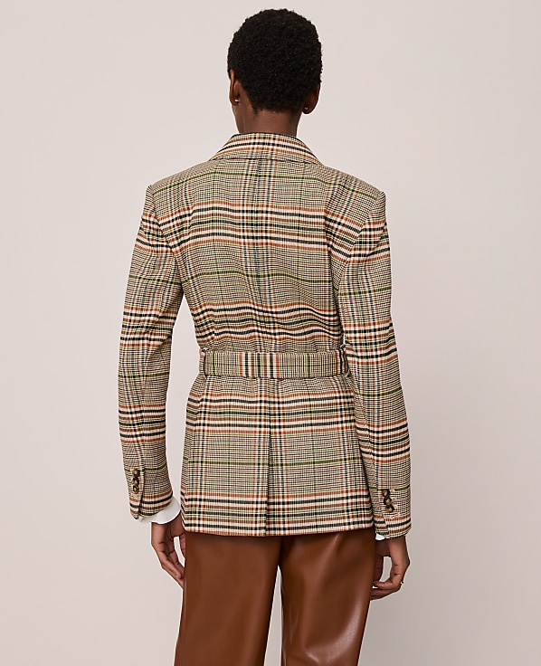 The Fitted Belted Blazer in Plaid