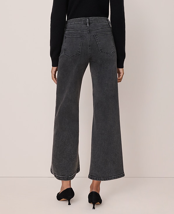 The Wide-Leg Crop Jean