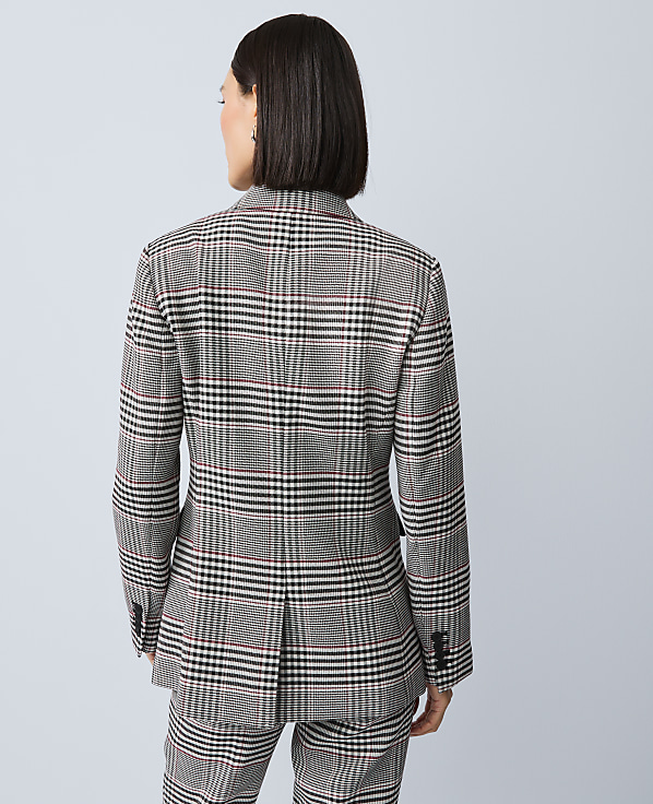 The Fitted Long Blazer in Plaid