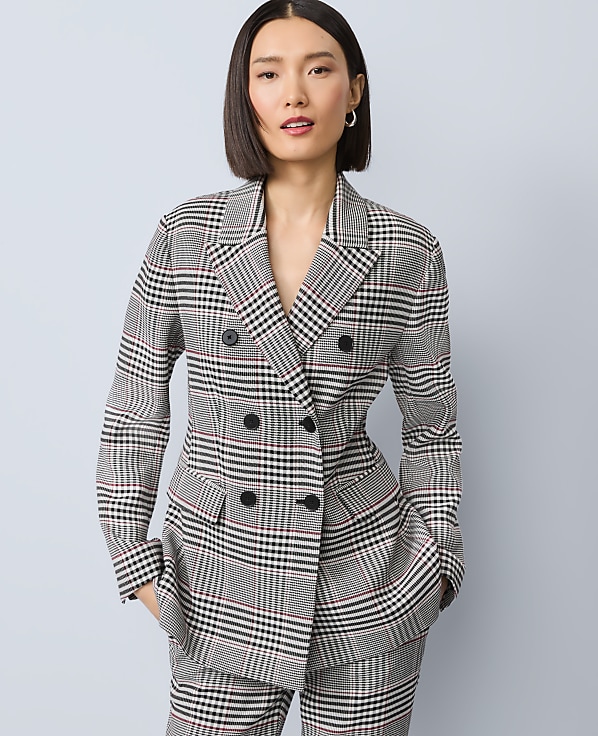 The Fitted Long Blazer in Plaid