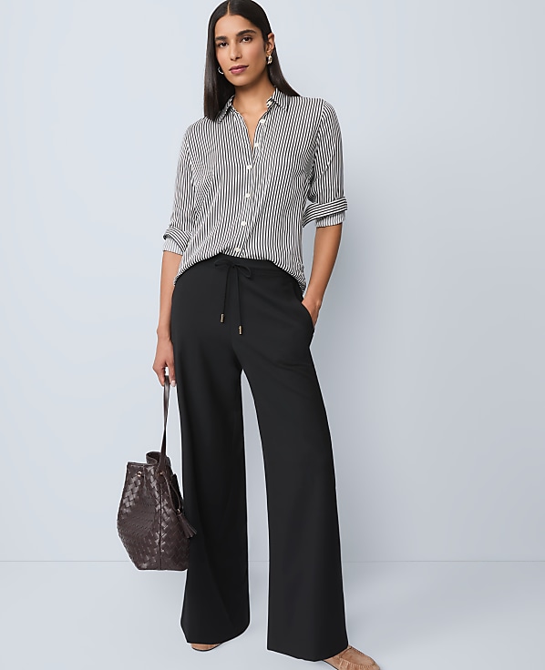 Wide-Leg Jogger Pant