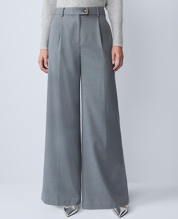 The Petite Modern Wide-Leg Trouser