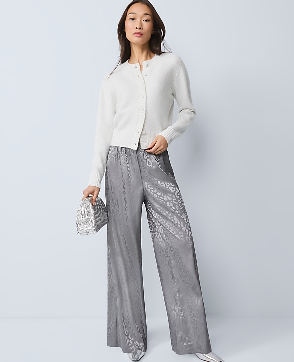 The Petite Easy Wide-Leg Pant