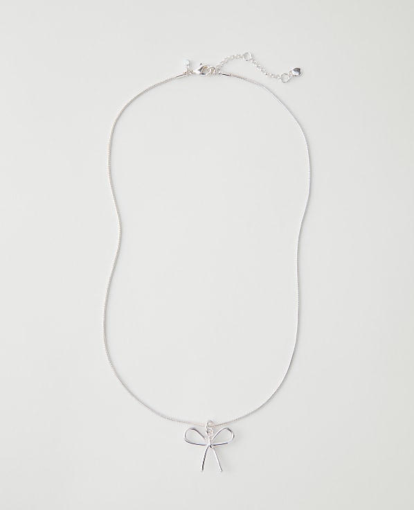 Metal Bow Pendant Necklace
