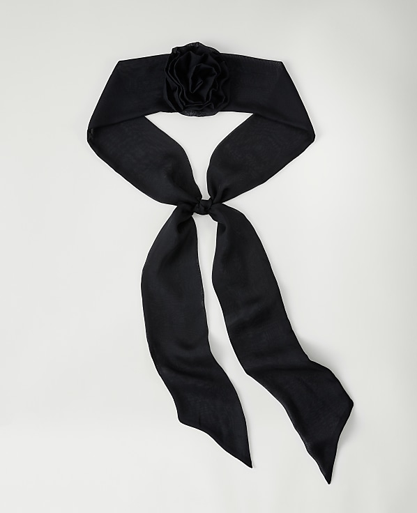 Rosette Scarf