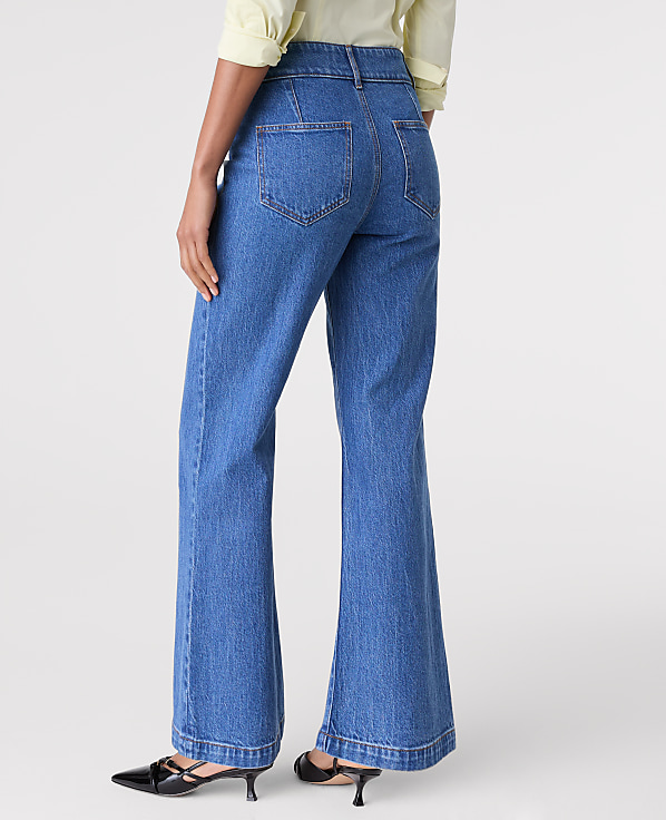 The Petite Wide-Leg Jean