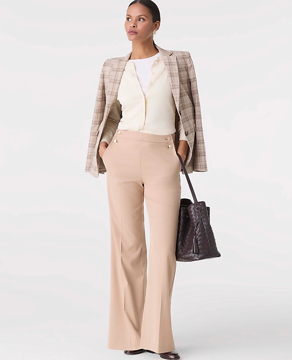 The Petite Greenwich Blazer in Plaid