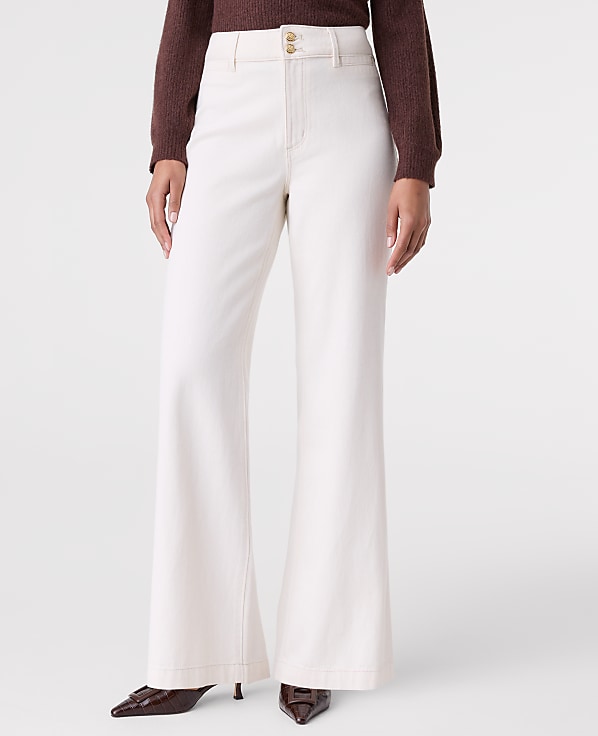 The Petite Wide-Leg Jean