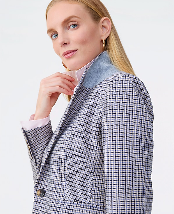 The Fitted Single Button Blazer in Houndstooth
