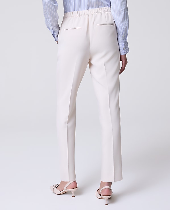 The Petite Relaxed Ankle Pant in Fluid Crepe