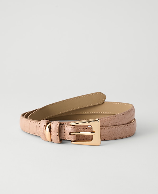 Sculpted Buckle Belt