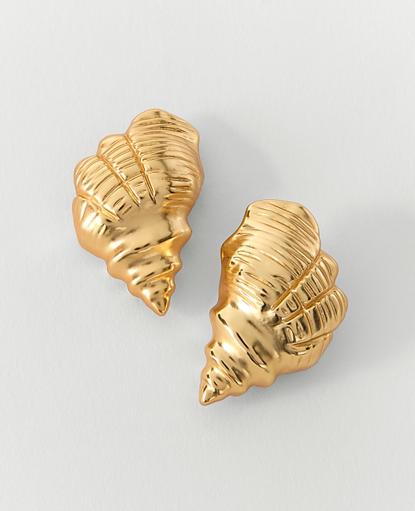 Shell Stud Earrings