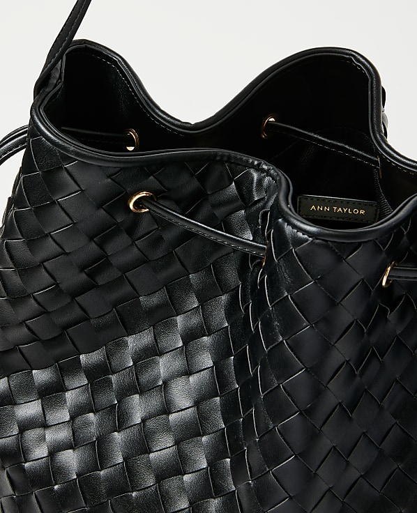 Cinched Tassel Woven Tote