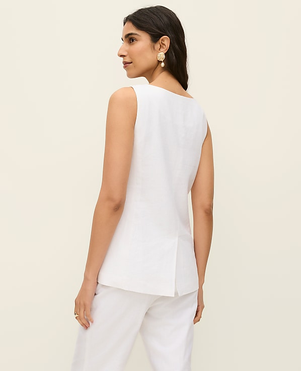 The Long Crew Neck Vest in Linen Blend