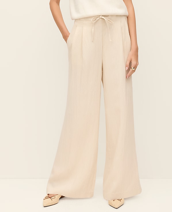 Petite Weekend Easy Fit Wide-Leg Pant