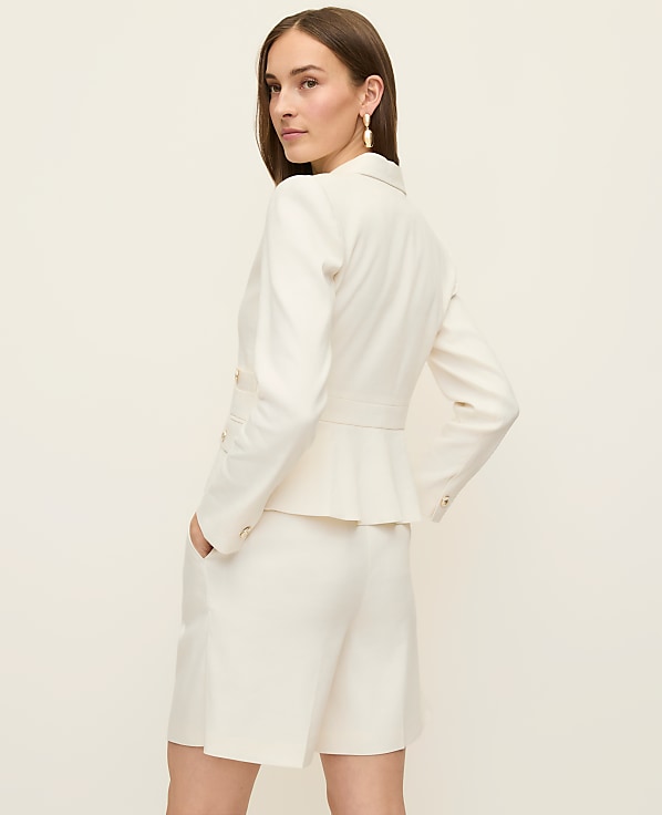 The Petite Pocket Blazer in Linen Blend